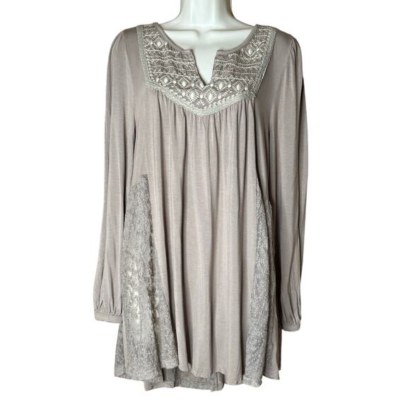 POL Mocha Long Sleeve Embroidered Yoke Flowy Tunic L NWOT - Picture 1 of 8